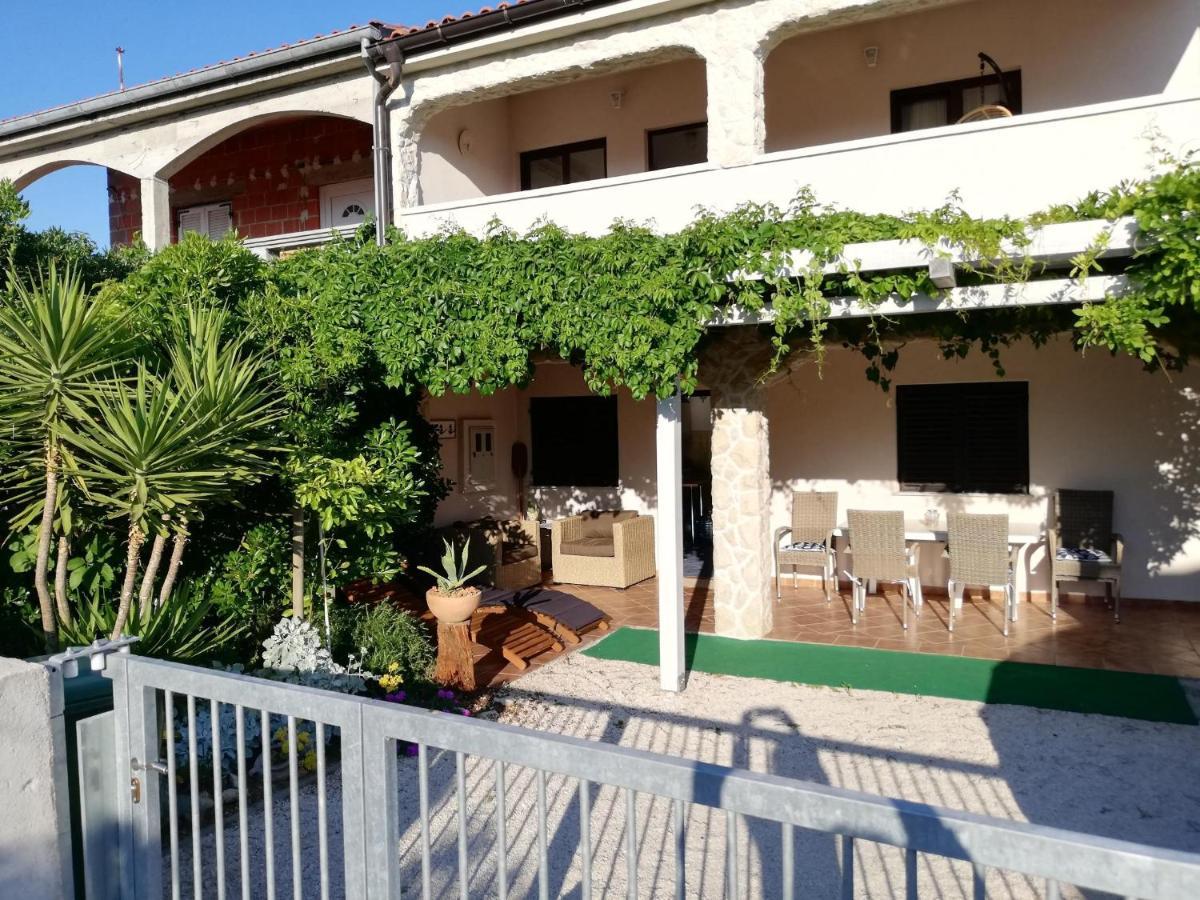 Apartment House Vir-To-All Экстерьер фото